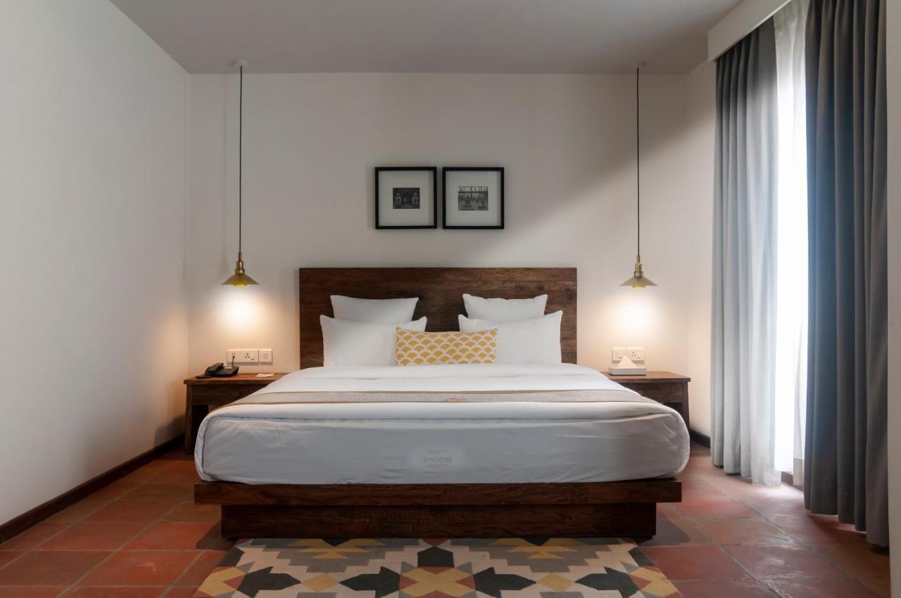 Hotel Roadhouse, Thamel, Kathmandu- Contemporary Boutique Buitenkant foto