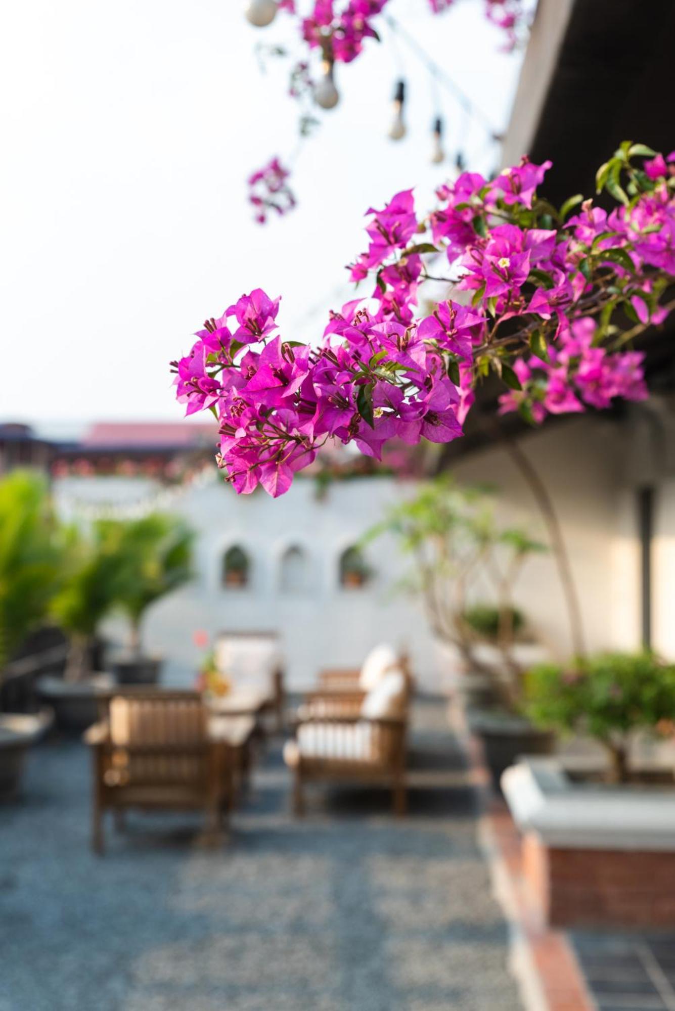Hotel Roadhouse, Thamel, Kathmandu- Contemporary Boutique Buitenkant foto